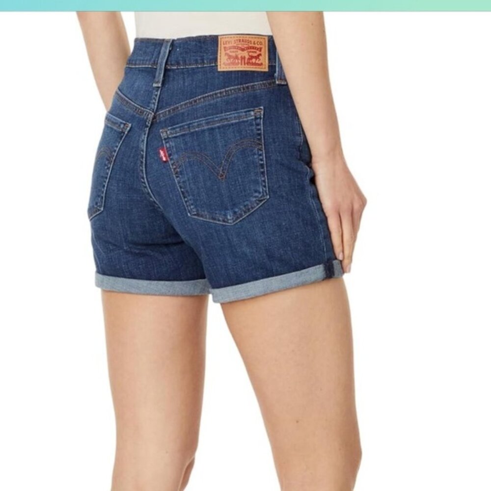 LEVI’S Sculpt Mid-Length Shorts